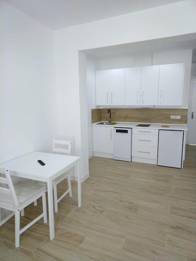 Castro Suites Osuna Buitenkant foto