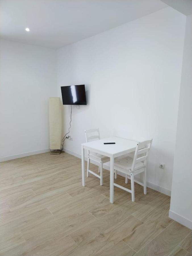 Castro Suites Osuna Buitenkant foto