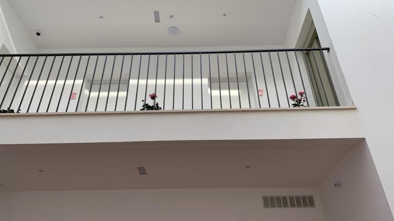 Castro Suites Osuna Buitenkant foto