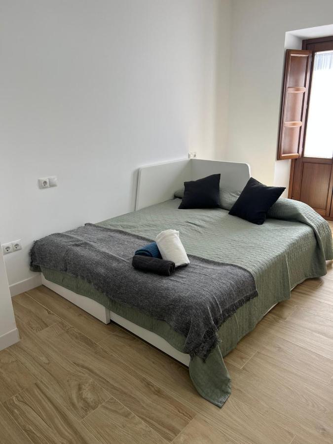 Castro Suites Osuna Buitenkant foto