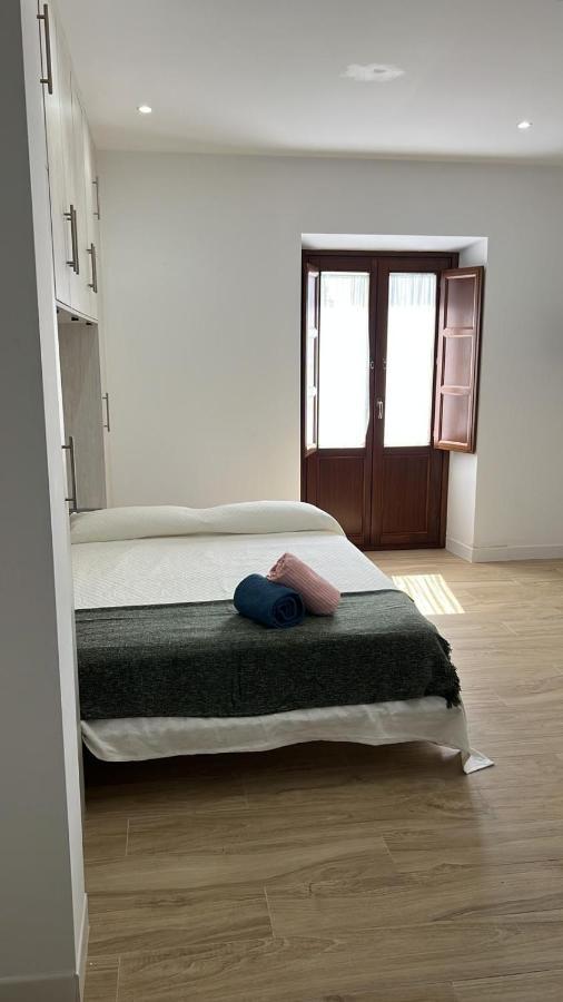 Castro Suites Osuna Buitenkant foto